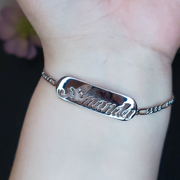 Bracelets with name Amanda - Picture 2 of 7